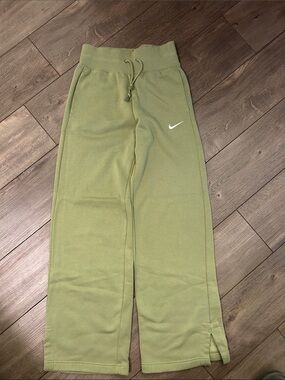 Nike Phoenix Wide Leg Sweatpants